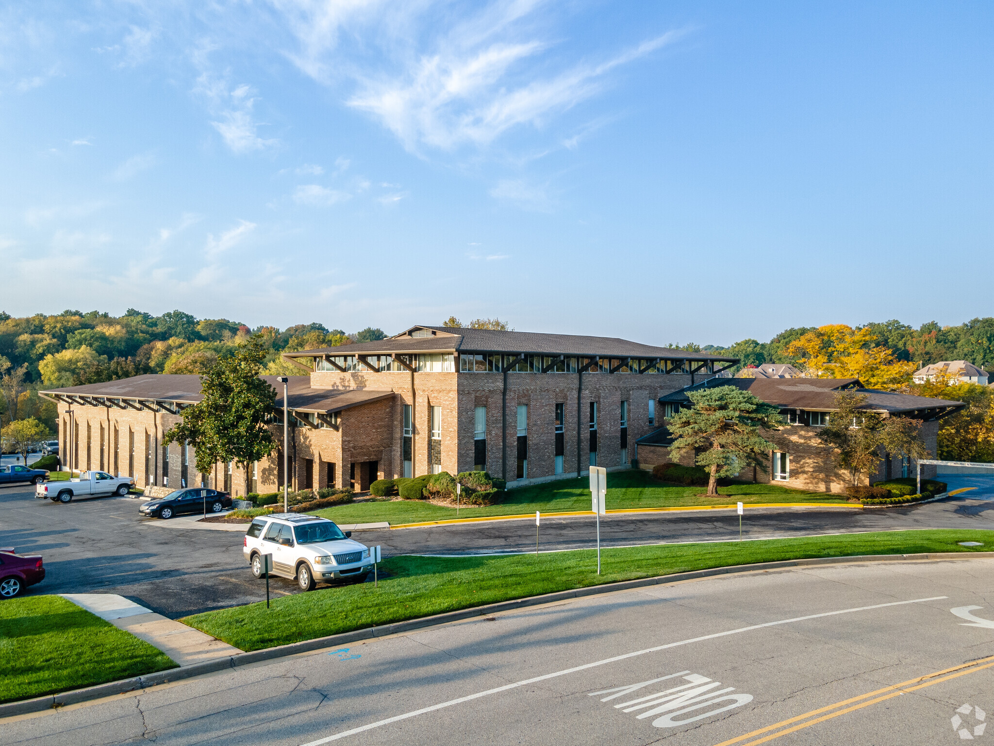 8900 State Line Rd, Leawood, KS for lease Building Photo- Image 1 of 15