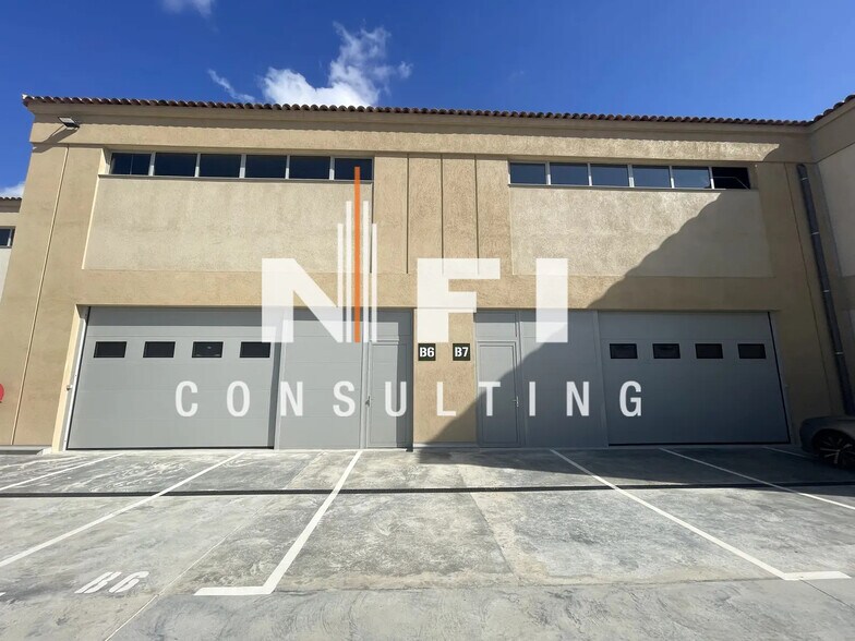 Flex in Valbonne for lease - Building Photo - Image 2 of 3