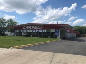 1542 E New York St, Aurora IL - Automotive Property