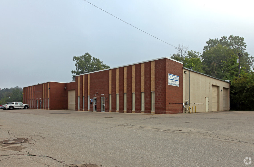 6337-6349 Beverly Pl, Romulus, MI for lease - Building Photo - Image 1 of 5