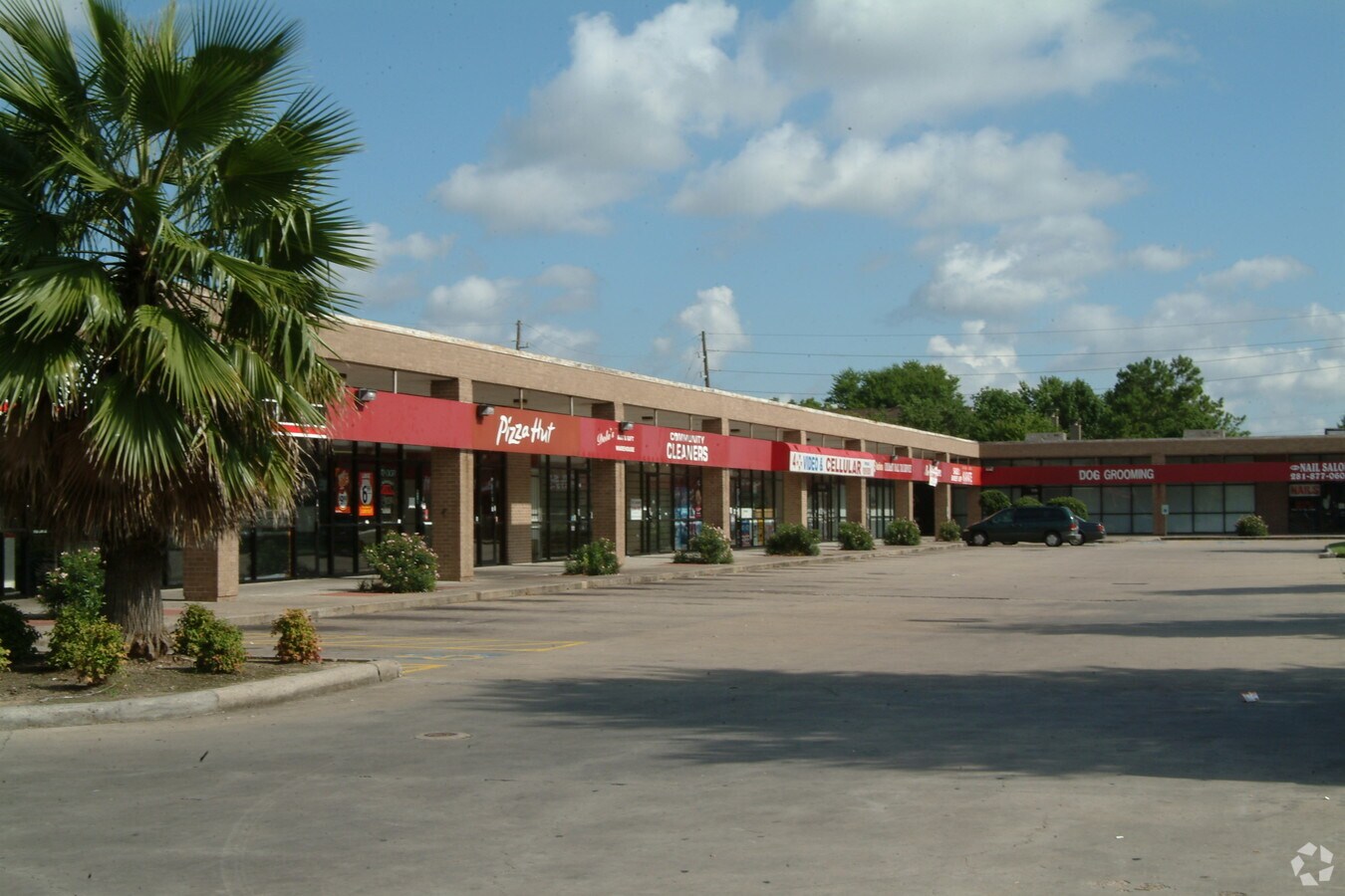 1050 W Rankin Rd, Houston, TX 77067