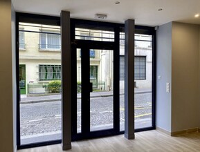 35 Rue Marie-Éléonore De Bellefond, Paris for lease Building Photo- Image 2 of 4