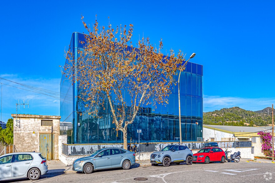 Carrer Joan de la Cierva, 19, Sant Just Desvern, Barcelona for sale - Building Photo - Image 2 of 22