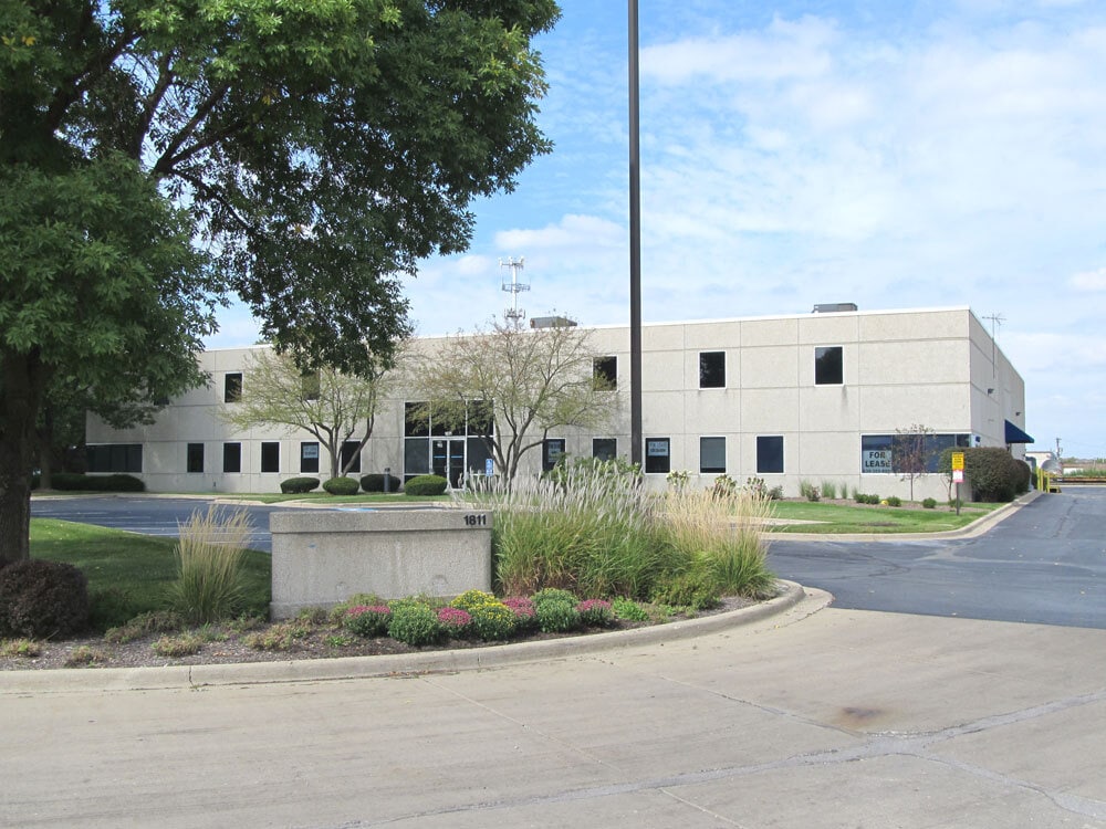 1811 High Grove Ln, Naperville, IL for lease Interior Photo- Image 1 of 6