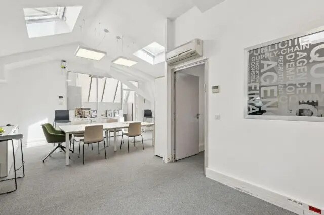 Office in Paris for lease - Building Photo - Image 1 of 11