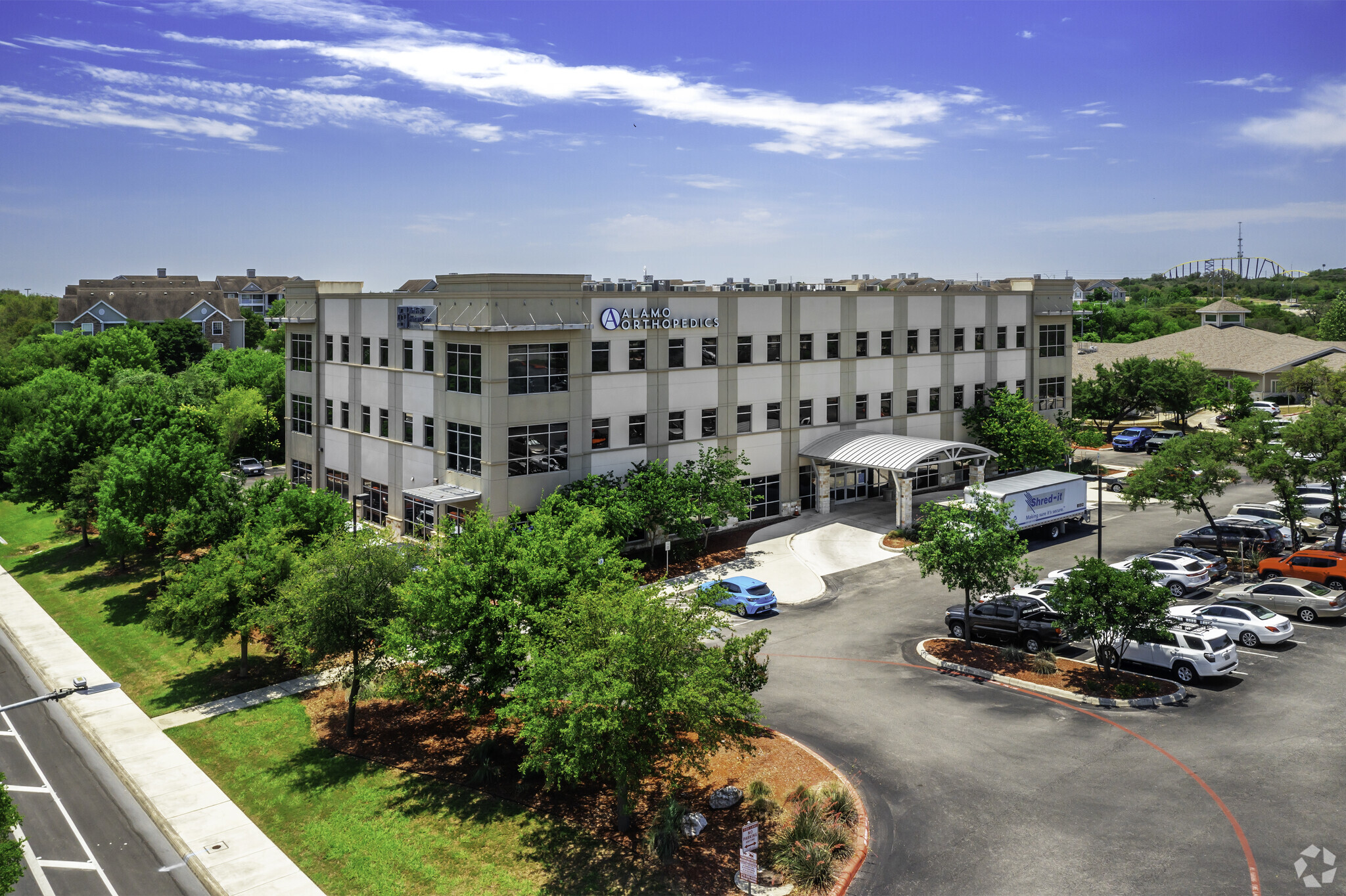 10010 Rogers Xing, San Antonio, TX for lease Building Photo- Image 1 of 9