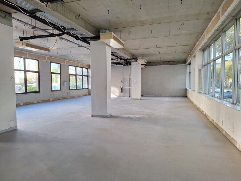 207 Cours Du Médoc, Bordeaux for lease - Building Photo - Image 2 of 11