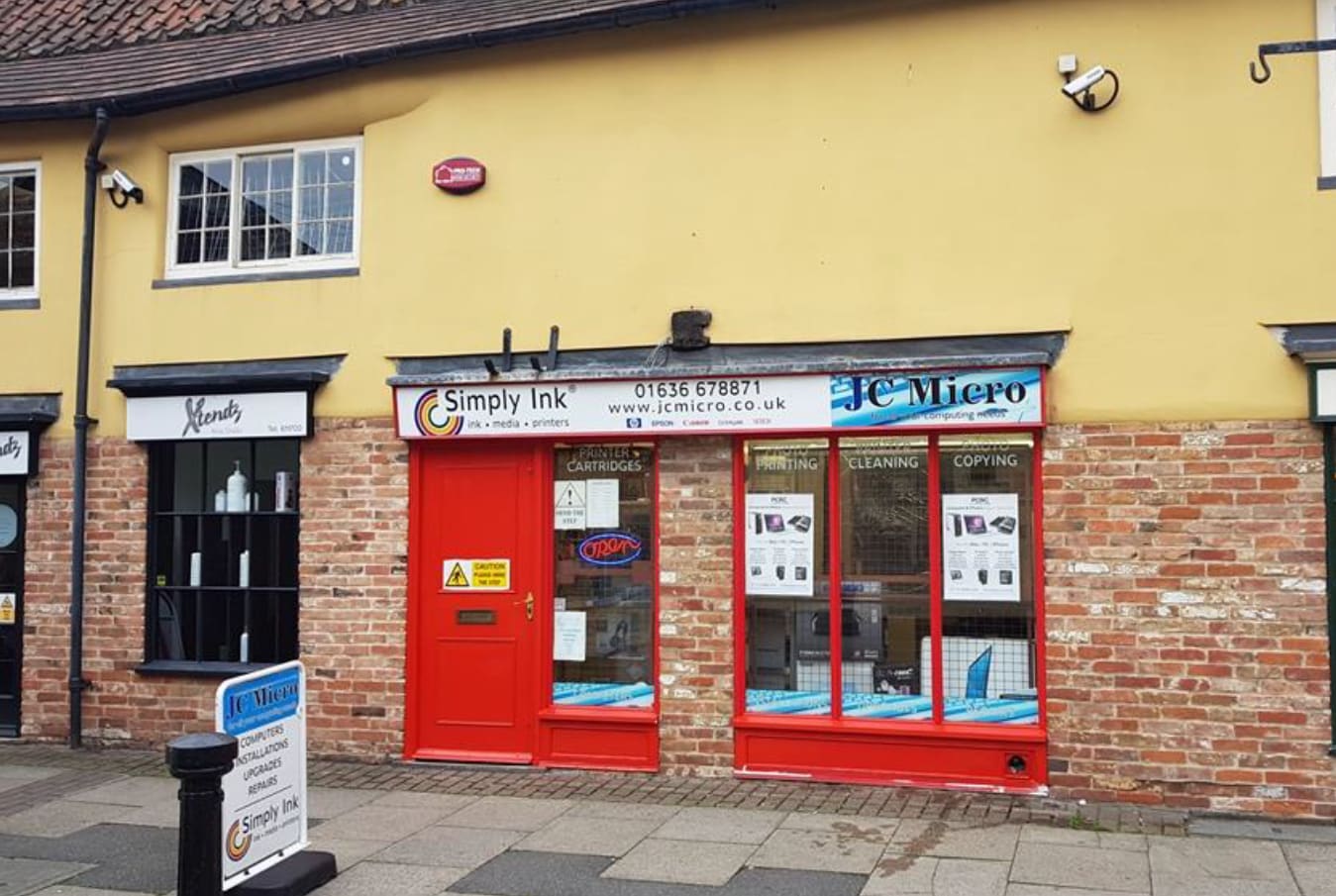 1-4 White Hart Yard, Newark for sale Primary Photo- Image 1 of 1