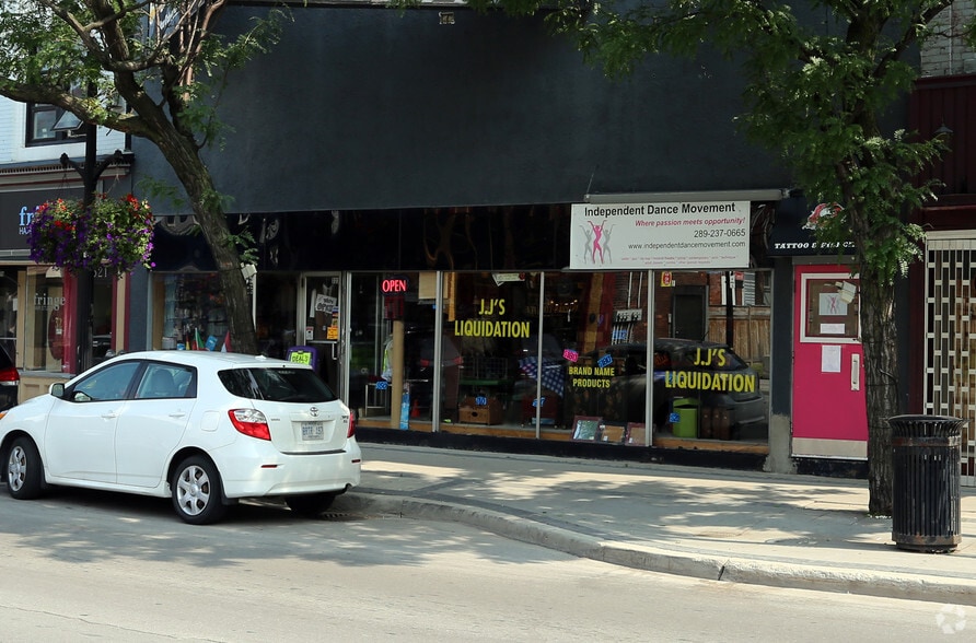 323-327 King St E, Hamilton, ON for lease - Building Photo - Image 3 of 5