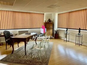 Flex in Les Alluets-le-Roi for lease Interior Photo- Image 2 of 4