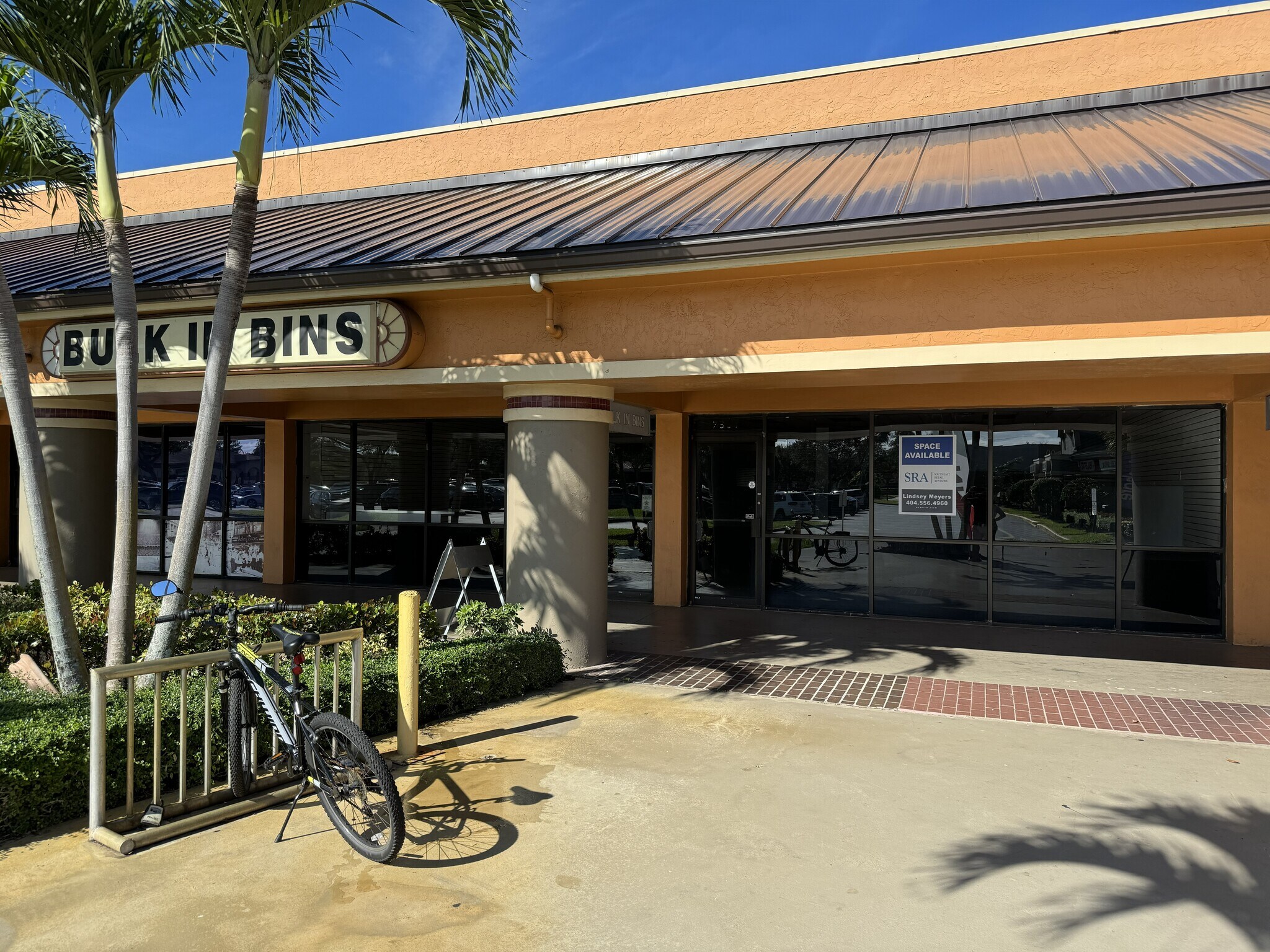 7375-7431 W Atlantic Ave, Delray Beach, FL for lease Interior Photo- Image 1 of 5