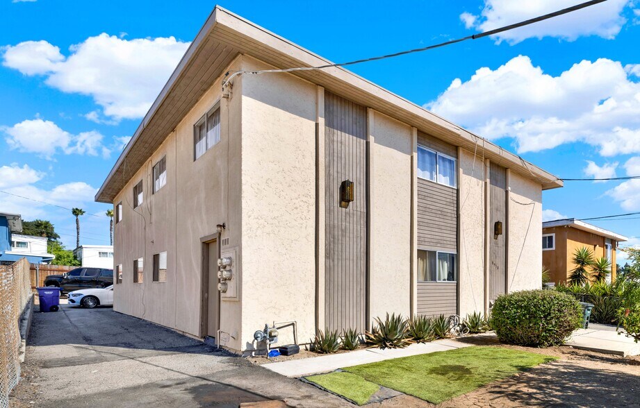 8930 Kenwood Dr, Spring Valley, CA 91977 PRIME INVESTMENT FOURPLEX