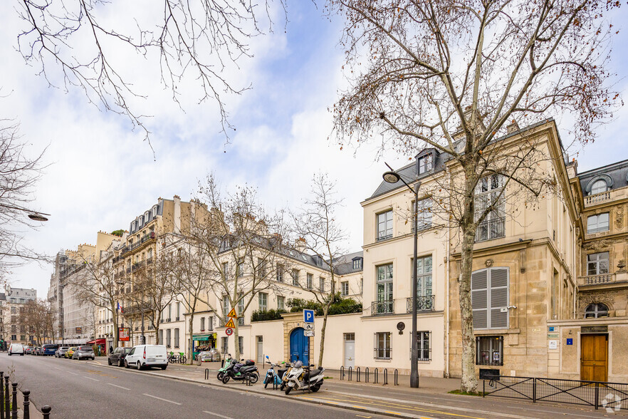 Office in Paris for lease - Building Photo - Image 3 of 3