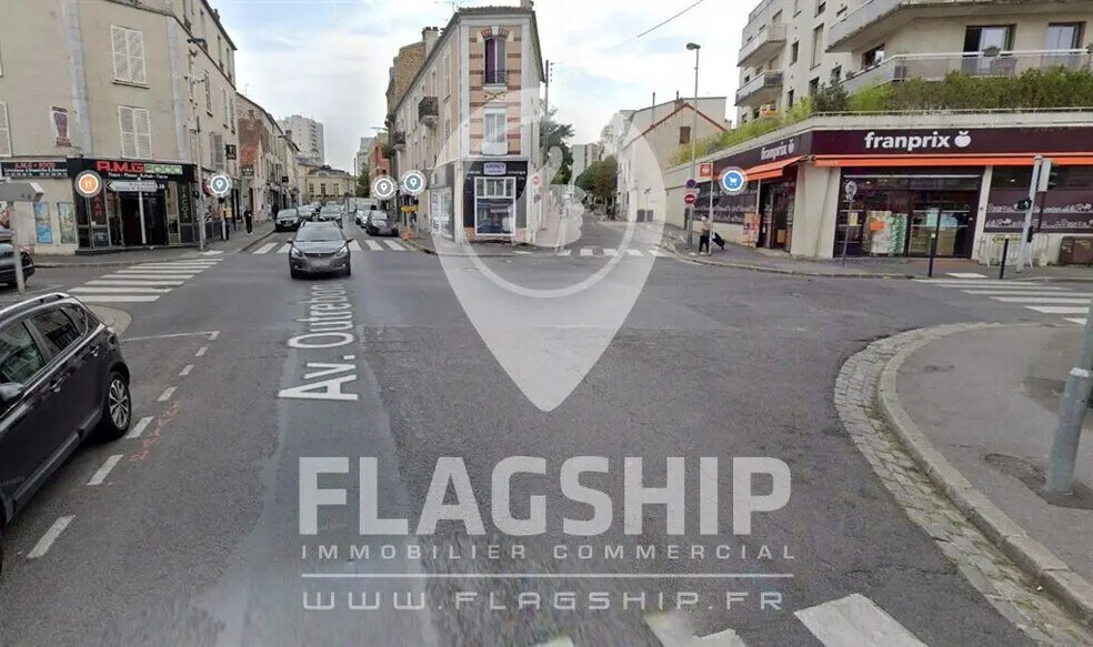 Retail in Villemomble for lease - Aerial - Image 2 of 6