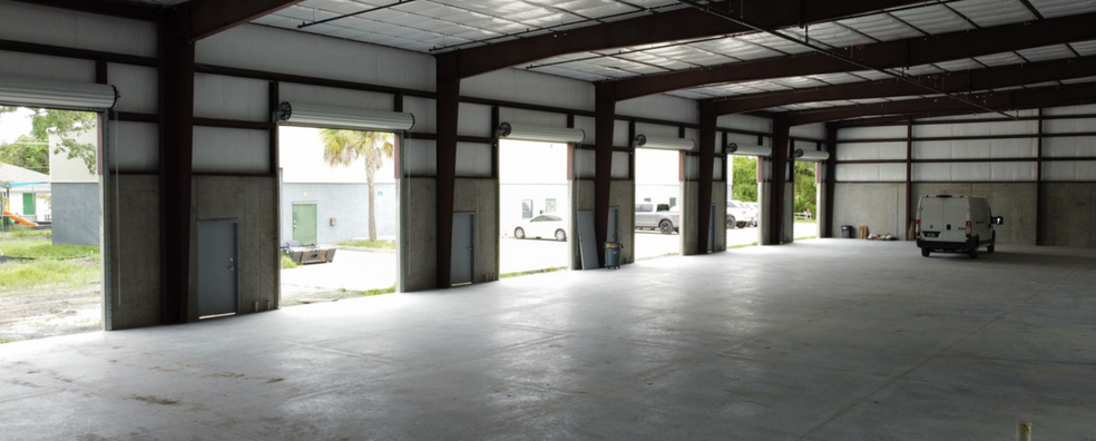 2165 Franklin Dr Ne, Palm Bay, FL for lease - Building Photo - Image 3 of 12