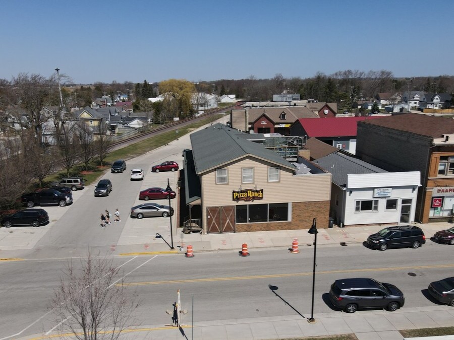 944 Center Ave, Oostburg, WI for sale Building Photo- Image 1 of 1