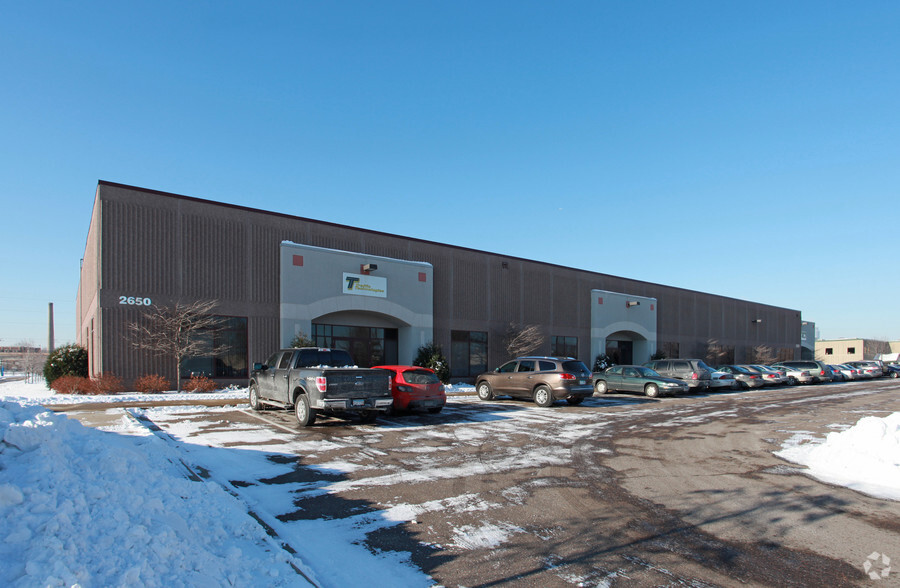 2650 Minnehaha Ave, Minneapolis, MN for lease - Primary Photo - Image 1 of 2