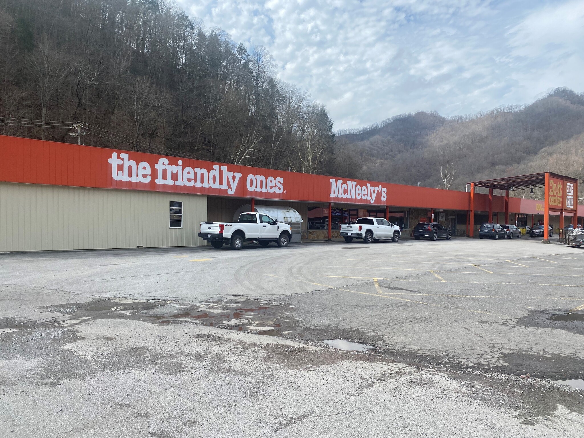 Rtes 10, Man, WV for lease Building Photo- Image 1 of 14