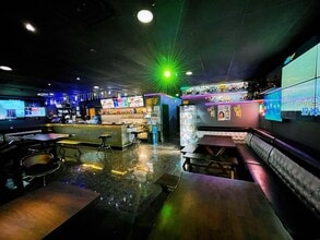 4731-4821 Spring Mountain Rd, Las Vegas, NV for lease Interior Photo- Image 2 of 8