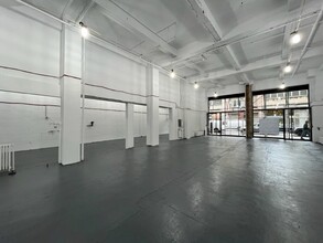 214 W 29th St, New York, NY for lease Interior Photo- Image 2 of 9