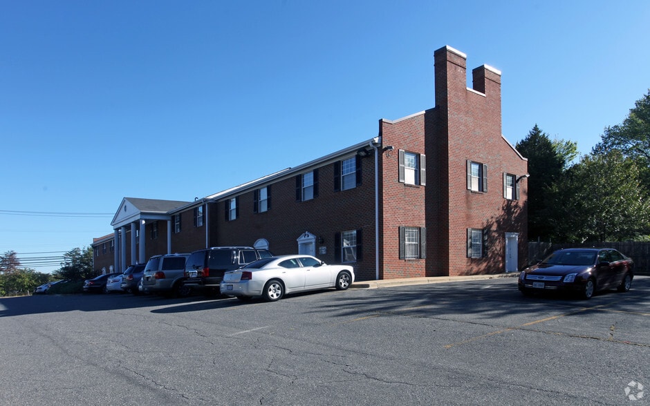 4467 Old Branch Ave, Temple Hills, MD 20748