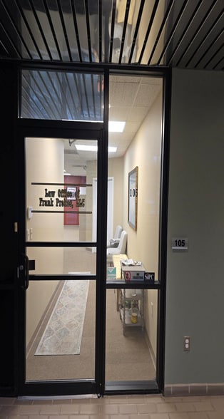 11 Vanderbilt Ave, Norwood, MA for lease - Interior Photo - Image 2 of 16