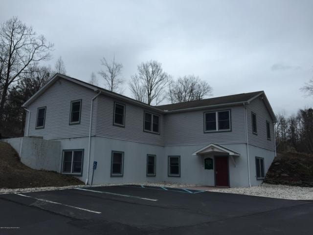 70 Hollow Crest Rd, Tunkhannock, PA for sale - Primary Photo - Image 1 of 17