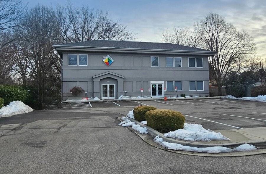 7911 W Ustick Rd, Boise, ID for sale - Building Photo - Image 1 of 6
