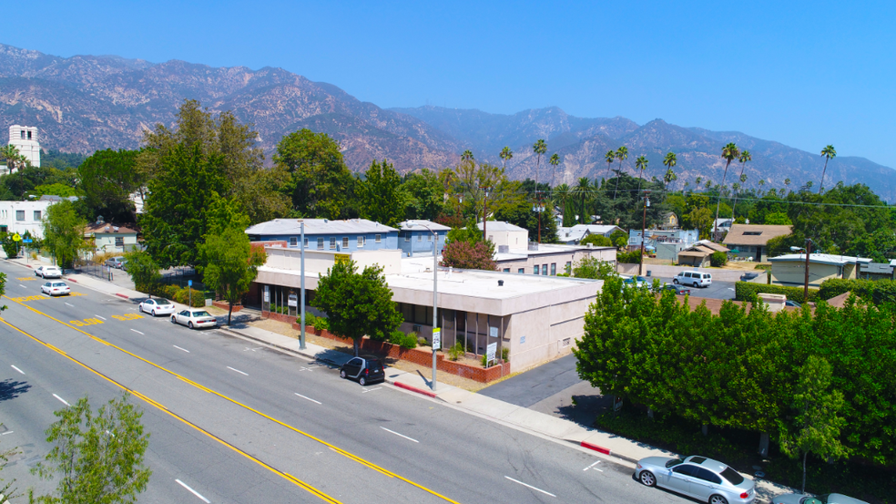 2052 N Lake Ave, Altadena, CA for sale - Building Photo - Image 1 of 1