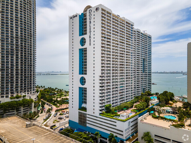 1717 N Bayshore Dr, Miami, FL for sale - Primary Photo - Image 1 of 1