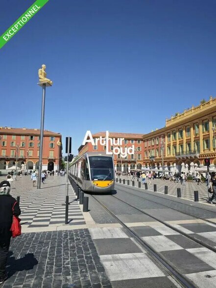 Office in Nice for lease - Building Photo - Image 2 of 5