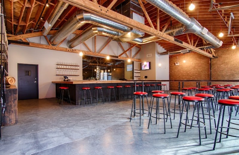 2359 N Milwaukee Ave, Chicago, IL for lease - Interior Photo - Image 3 of 9