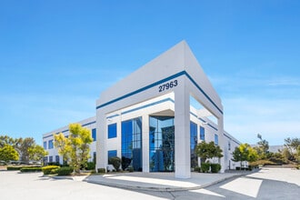 27963 Franklin Pky, Valencia, CA for lease Building Photo- Image 1 of 11