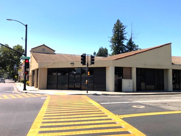 300-308 Davis St, San Leandro, CA for lease - Building Photo - Image 1 of 7