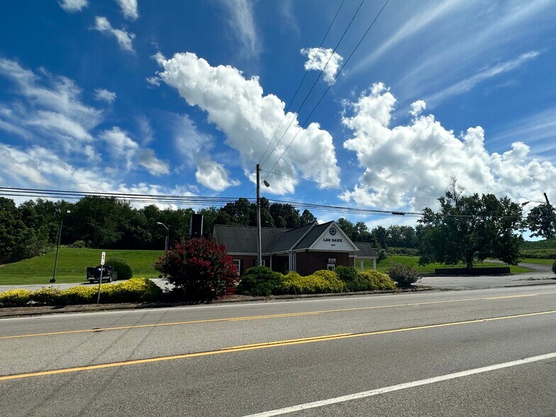 17510 Lee Hwy, Abingdon, VA 24210