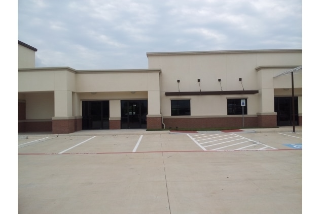 1229 Creekway Dr, Sugar Land, TX for lease - Primary Photo - Image 1 of 27