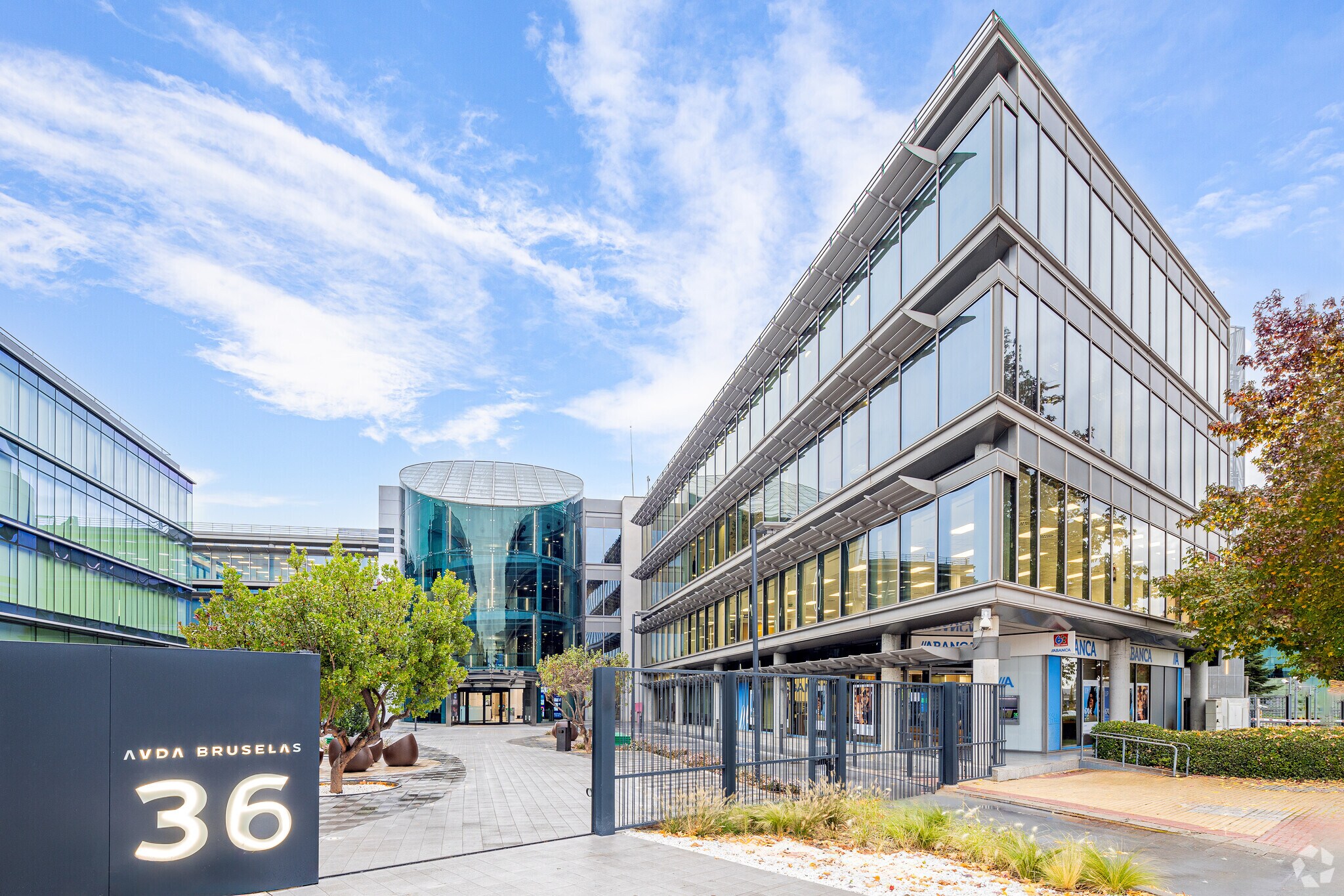 Avenida de Bruselas, 36, Alcobendas, Madrid for sale Primary Photo- Image 1 of 1