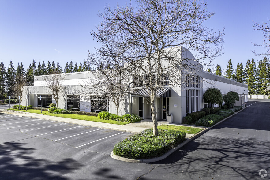 3830 Atherton Rd, Rocklin, CA for lease - Building Photo - Image 1 of 7