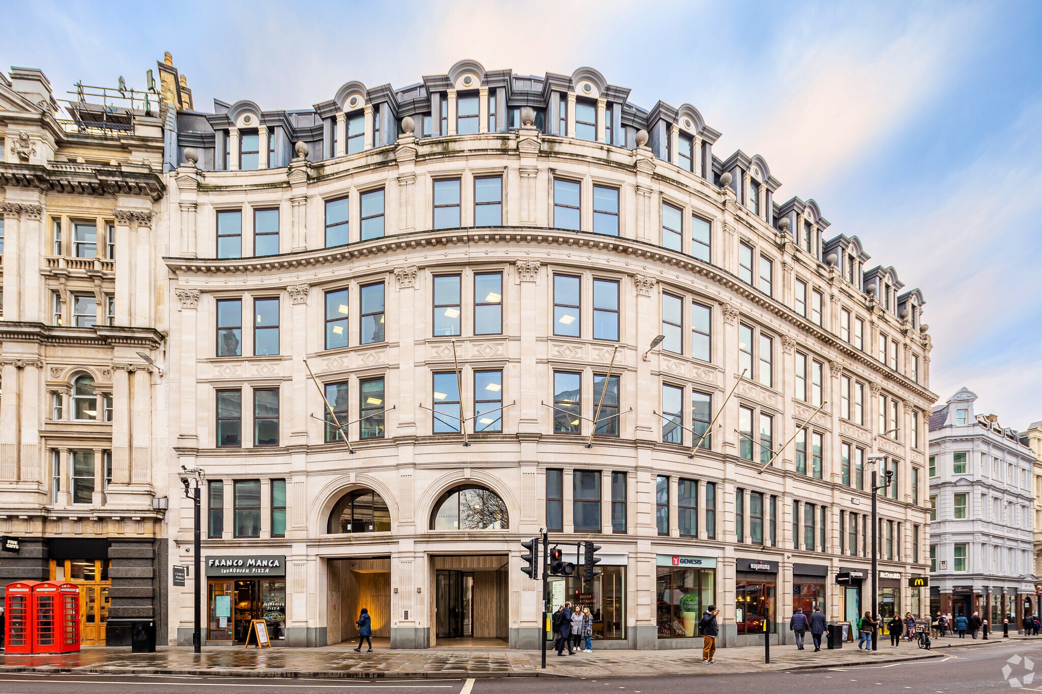 1-3 St. Paul's Churchyard, London for sale Primary Photo- Image 1 of 1