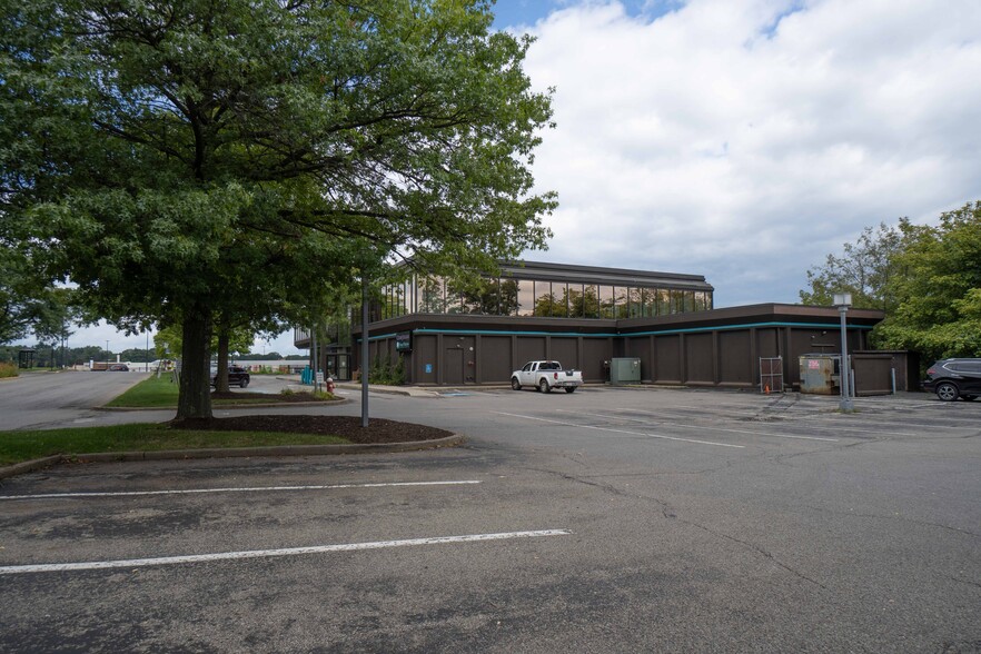 101 Corbett Ct, Pittsburgh, PA for lease - Building Photo - Image 2 of 10