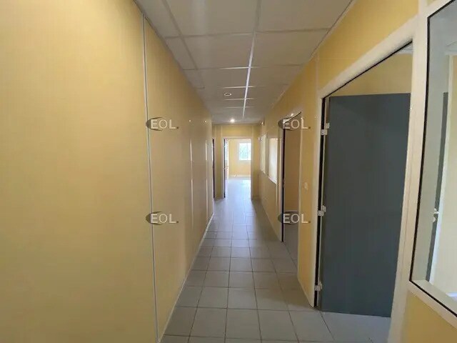 Flex in Marseille for lease - Building Photo - Image 3 of 7