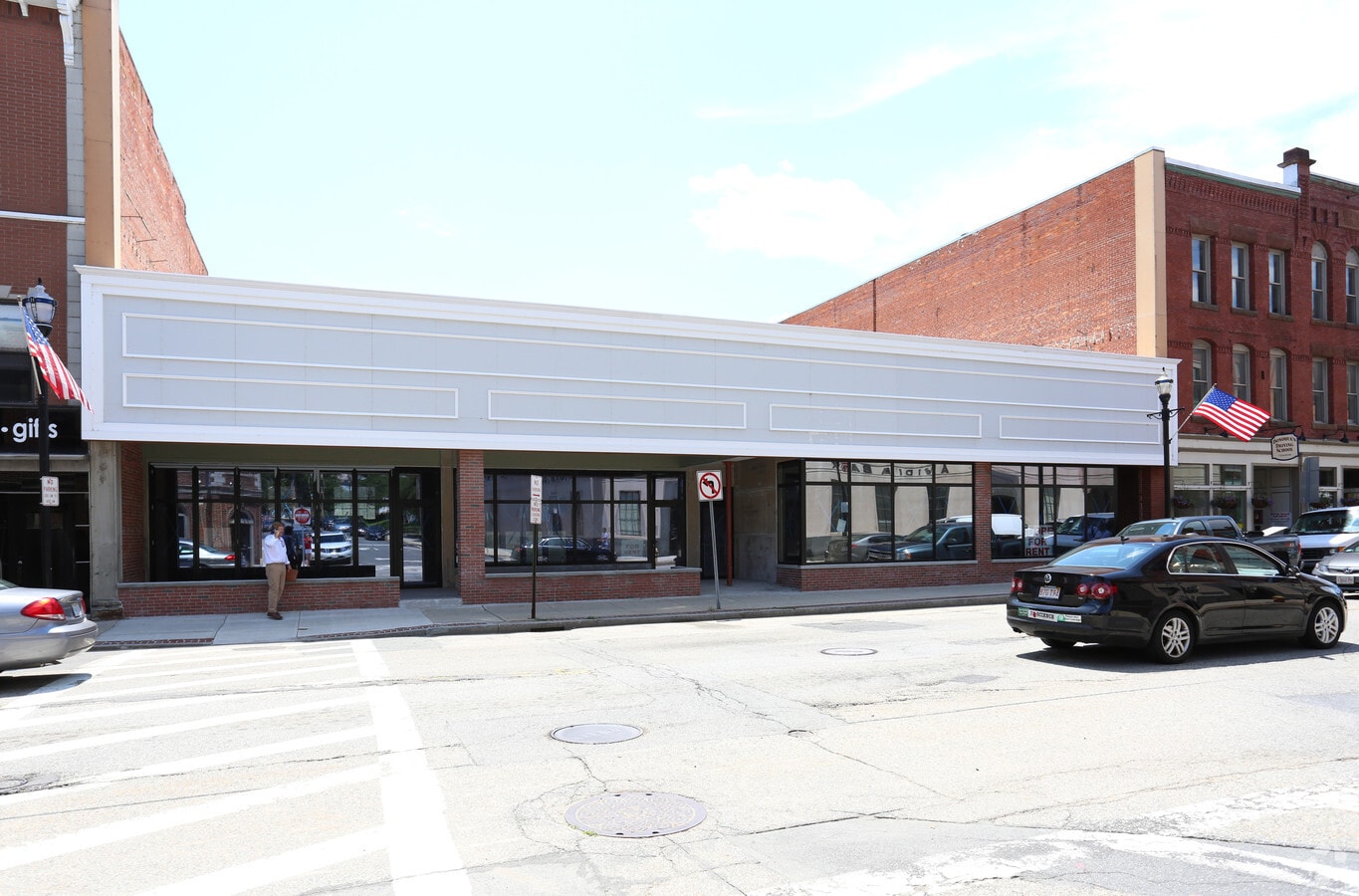 4957 Main St, Hudson, MA 01749