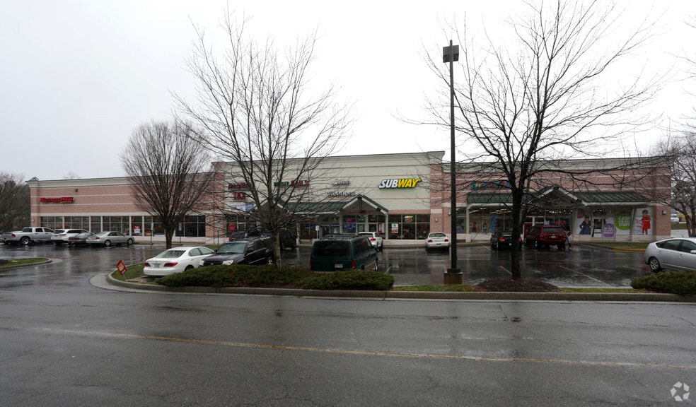 4501-4541 Commonwealth Center, Midlothian, VA for lease - Primary Photo - Image 1 of 1