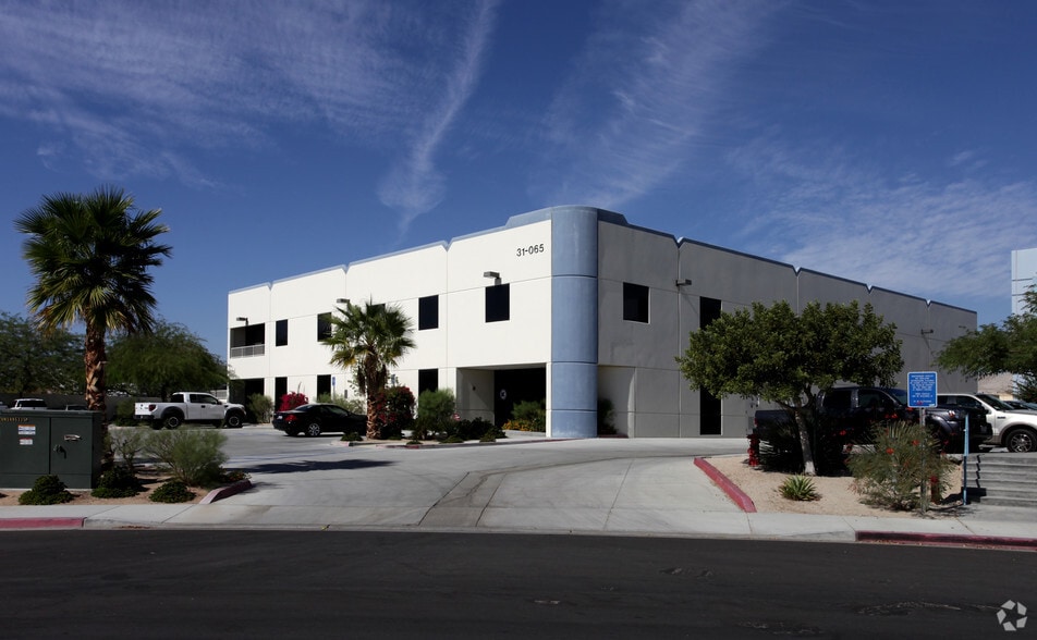 31065 Plantation Dr, Thousand Palms, CA for sale - Building Photo - Image 2 of 18