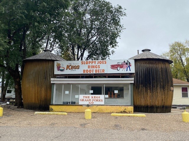 901 N 5th St, Grand Forks, ND for sale Building Photo- Image 1 of 1