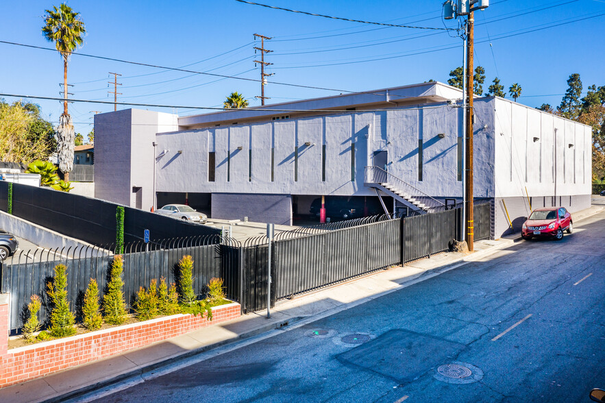 333 N Centinela Ave, Inglewood, CA for lease - Building Photo - Image 2 of 7