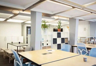 Coworking Space in Paris for lease Interior Photo- Image 2 of 6