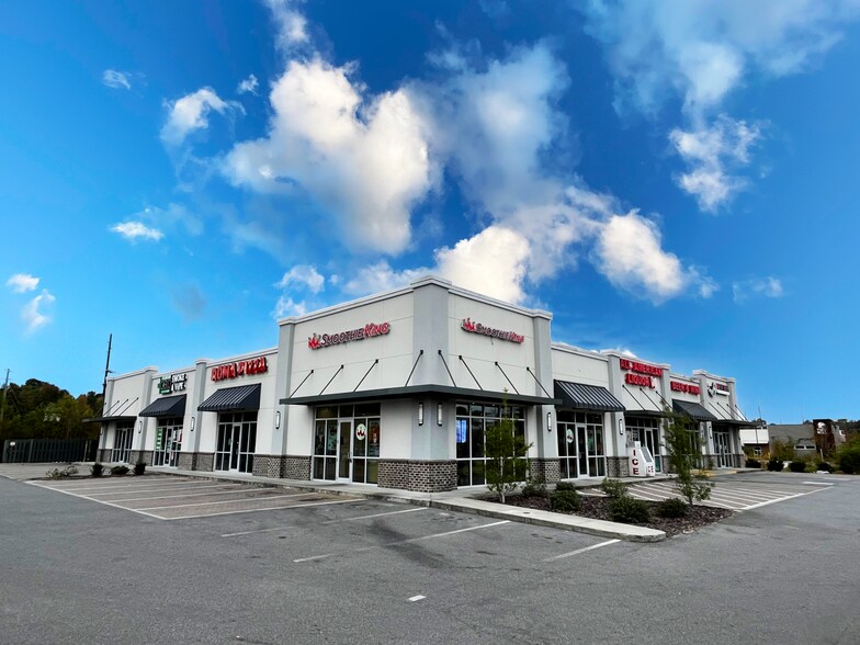 4317 Ogeechee Rd, Savannah, GA 31405