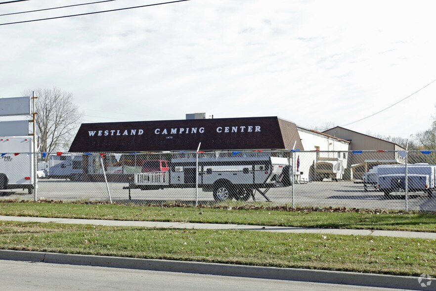 1475 S Newburgh Rd, Westland, MI 48186