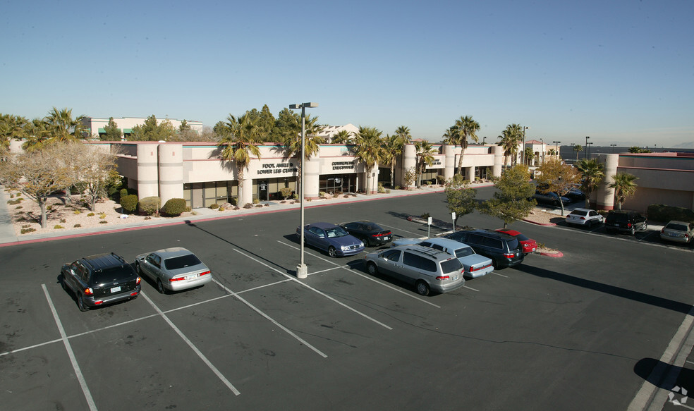 8064-8084 W Sahara Ave, Las Vegas, NV for lease - Building Photo - Image 2 of 30